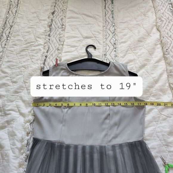 Gray chiffon babydoll dress   - Picture 5 of 6